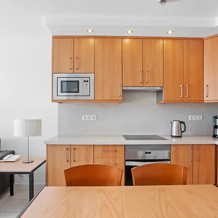 Ξενοδοχείο με διαμερίσματα Ramada Residences By Wyndham Costa Adeje (Tenerife)